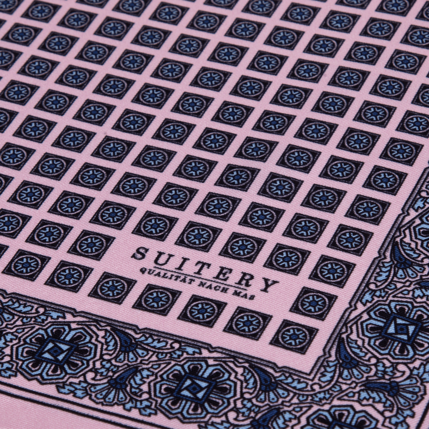 Einstecktuch Seide Monogram Pink Made in England