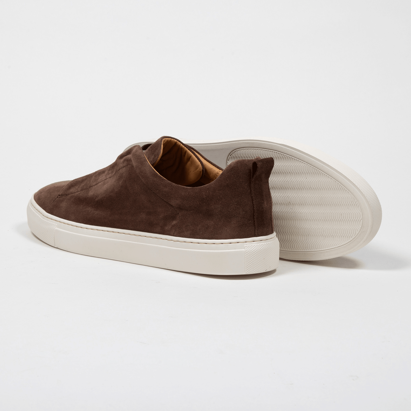 Suitery Sneaker Sleeve Velours Leder Café